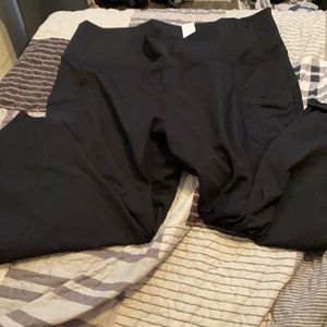 Fabletics cropped leggings!